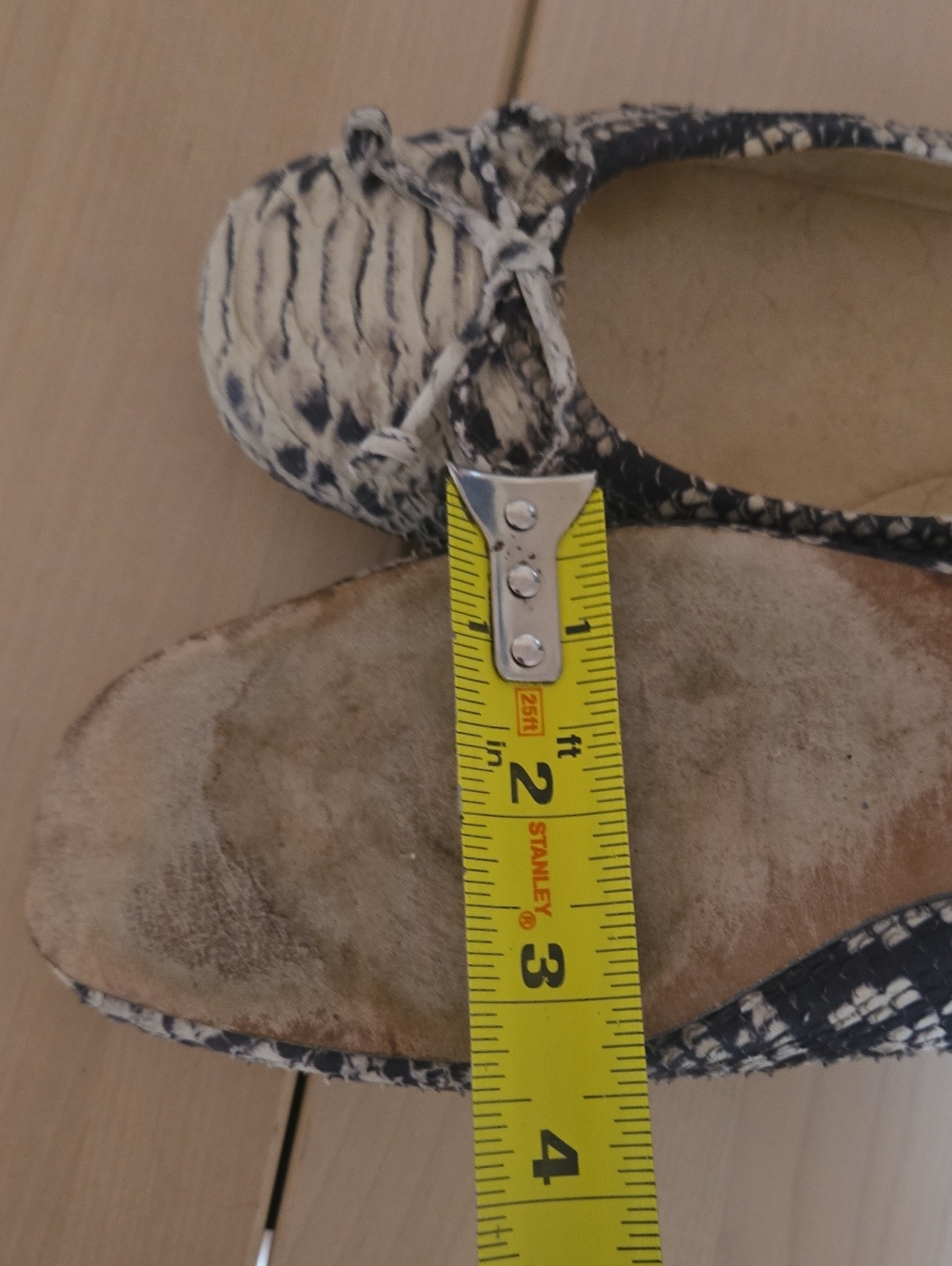 Stuart Weitzman Snake Skin Ballet Flats in Black and Cream - Picture 10 of 10